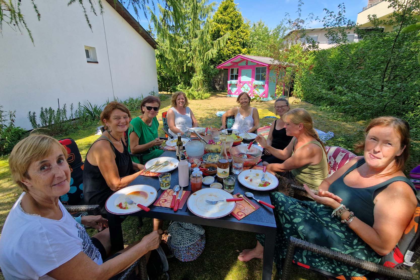 Frauen-Kräuter-Tag - die Frauenkräuter-Hausapotheke selbst gemacht